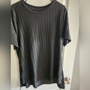 Womens Black Ribbed Short-Sleeve Shirt
